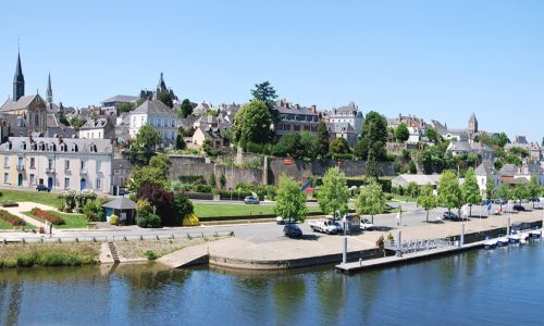 webChateau-Gontier-vue-du-pont-de-leurope